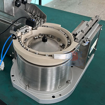 หมุนหมุนแม่เหล็กสั่นปั่นอาหาร Flat Gasket PLC การควบคุม Linear Vibrator Bowl