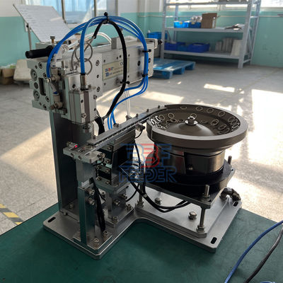 ระบบการให้อาหารถังหลายเลน อะไหล่พลาสติก เครื่องให้อาหารสั่นแรง 1000W