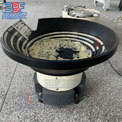 อลูมิเนียมสกัดสั่น Bowl Feeder เครื่องประกอบ Multilane