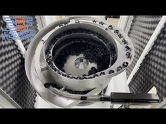 ระบบอาหารสั่นขนาดใหญ่ที่มีฝุ่นปกปิด